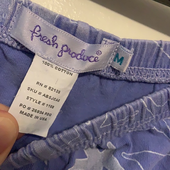 LAST CHANCE 🎃 Fresh Produce Starfish Periwinkle Capri Pants - Picture 2 of 3